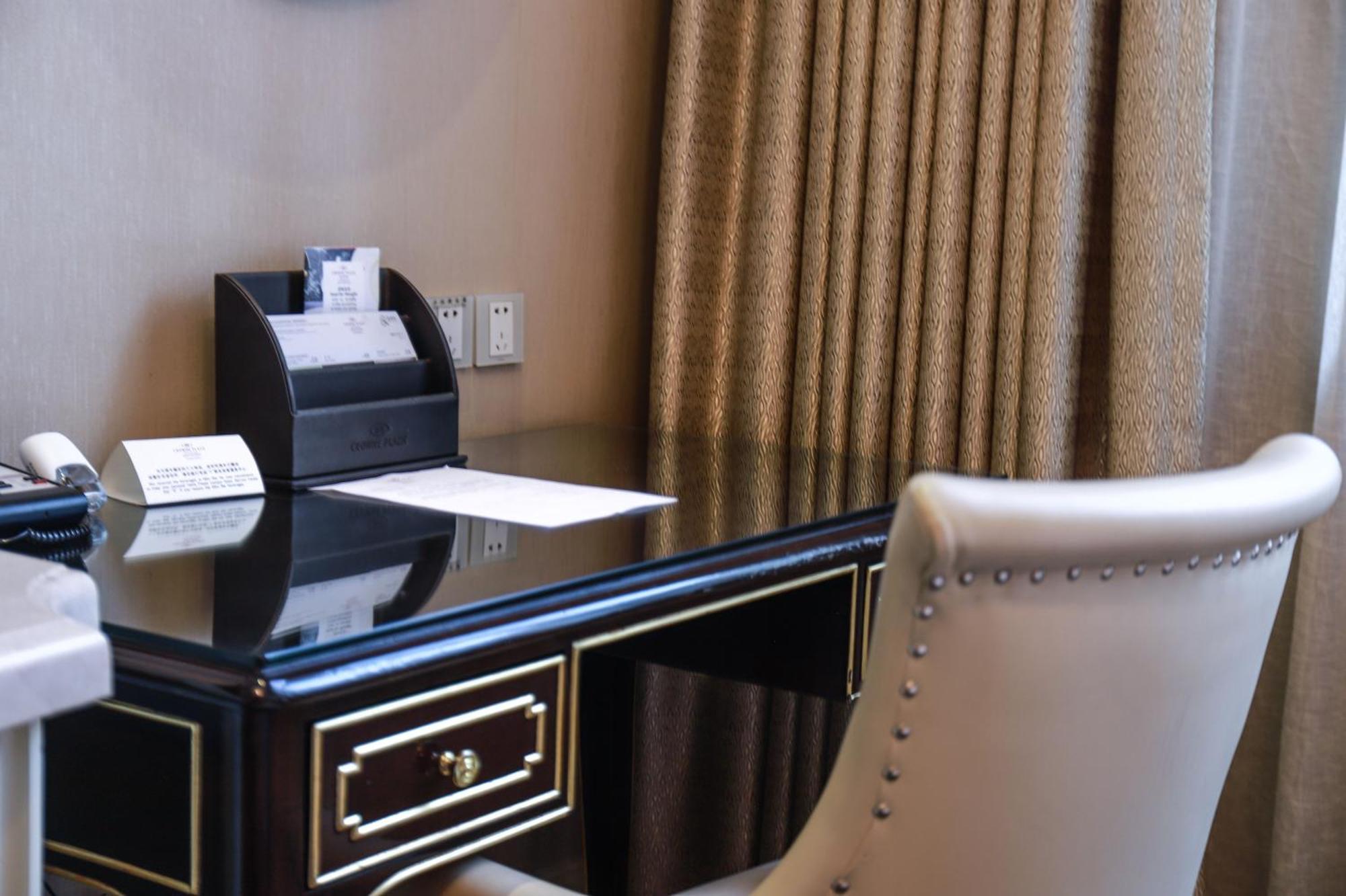 Crowne Plaza Zhengzhou By Ihg Exterior foto